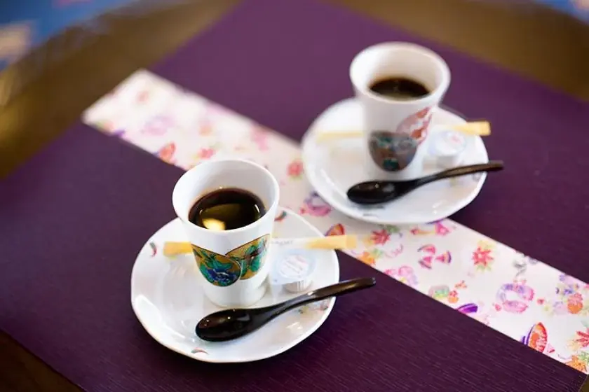 【新春☆親孝行旅のススメ】うまいもん×湯めぐり×山中塗り夫婦箸×記念写真♪ 姿ズワイガニ、ぶり、貸切風呂、ミニバー、街歩き、総湯、アイスストリート etc. 画像 8