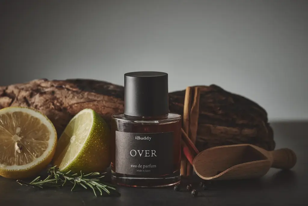 フレグランスブランド「Buddy」、YouTuberヒカルが手がける沖縄・宮古島のホテル「HOTEL 385 Project by ReZARD」と新たな提携を発表 画像 2