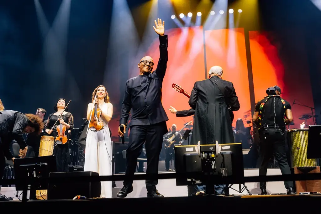 絶賛公開中『ワールド・オブ・ハンス・ジマー：新次元へ』　映画音楽の巨匠、ハンス・ジマーの名曲コンサートがスクリーンに甦る。TOHOシネマズ日比谷で先行上映中の本作の来年1月の上映劇場が追加されました。 画像 4