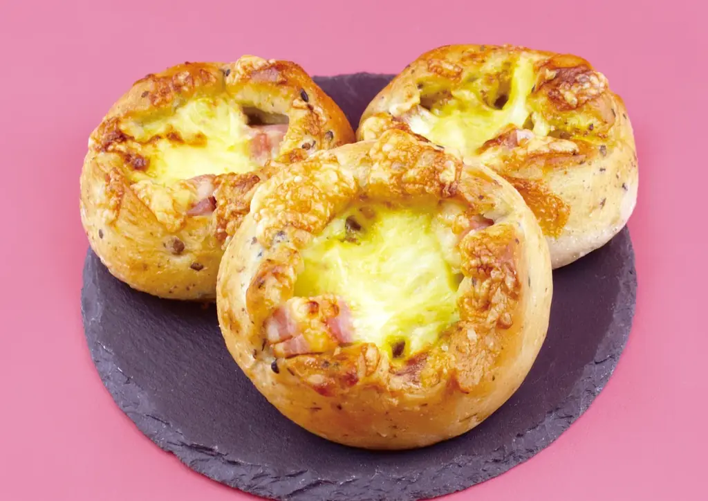 【フレッズカフェ】噛むほどに幸せ広がる『食感を楽しむ冬のパン』フェアを開催いたします。 画像 2