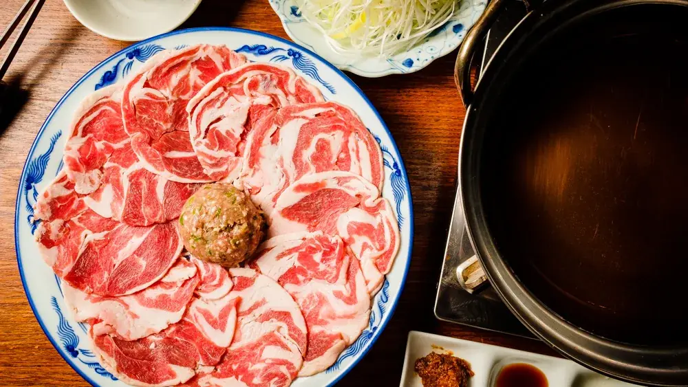 サンキュー7周年記念！感謝を込めて3,970円（税込）2026年1月限定「ラム&マトンしゃぶしゃぶ食べ放題コース」麻布十番『麻布の羊』にて期間限定で開催決定！ 画像 2