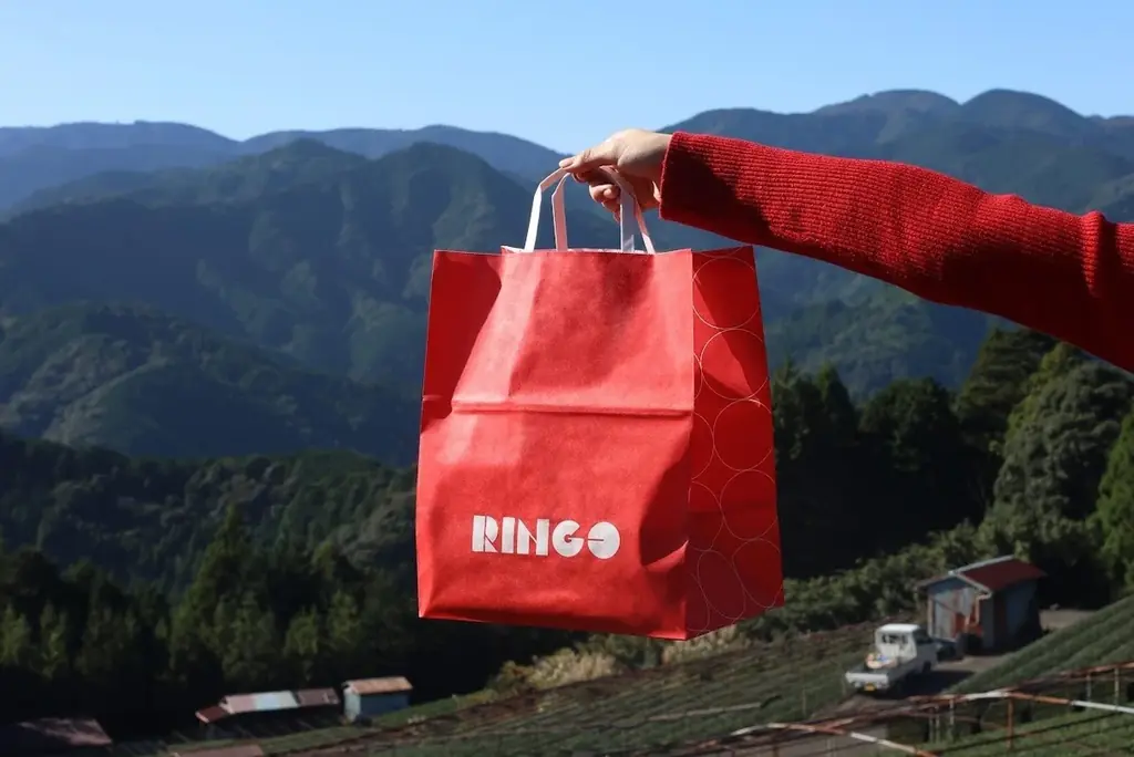 【新春スイーツ】“濃い”抹茶カスタードクリームの味わいが際立つ！開運祈願!? 和の素材を活かした“オープンパイ”｜静岡県産「天空の抹茶Ⓡ」を使用した新作登場 画像 2