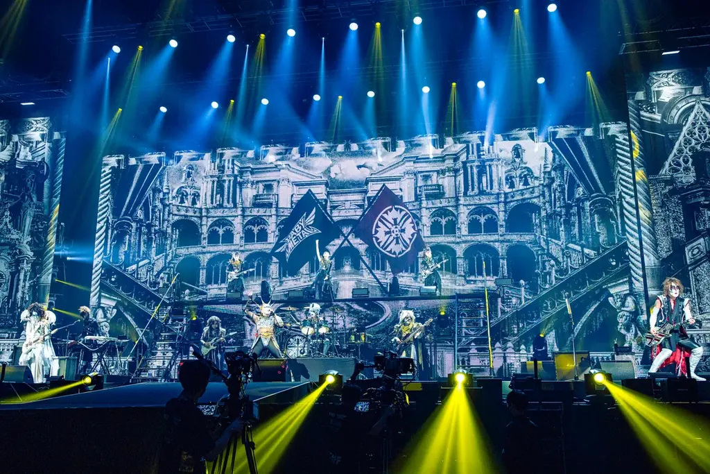 大きな注目を集めた聖飢魔II VS BABYMETAL、HR/HM界の悪魔と神による奇跡のジョイントギグ。感動のフィナーレを迎えた2日目の模様をレポート 画像 5