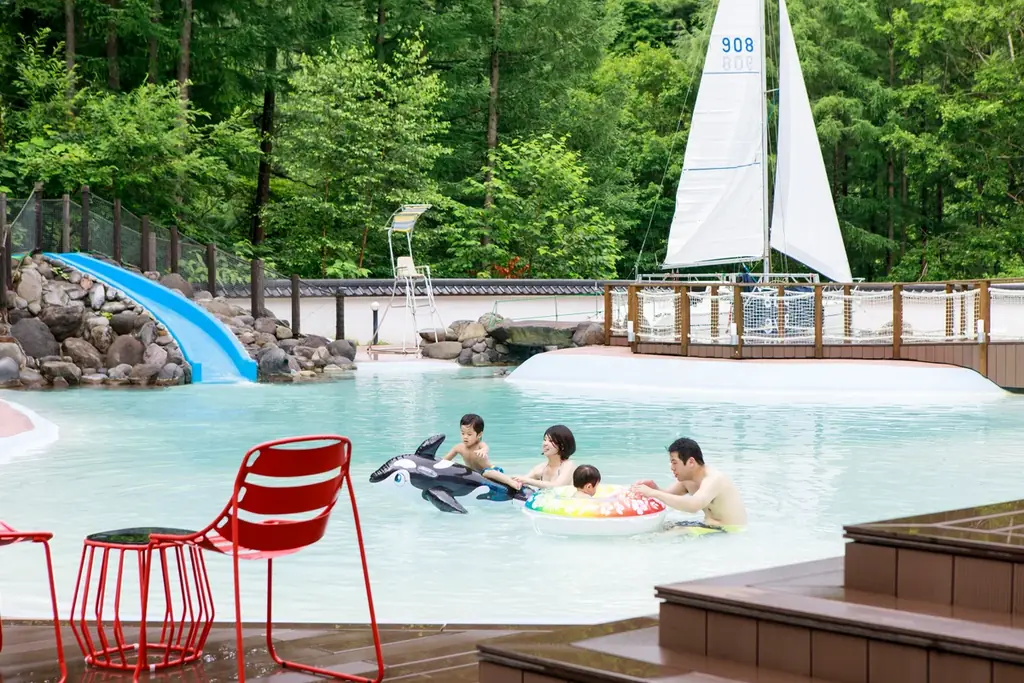 【冬休み★小学生半額】1/11までの限定プランが好評受付中！空室残りわずか！プール・温泉・アソボーヤで遊び尽くす、最高の冬の思い出作りを。 画像 4