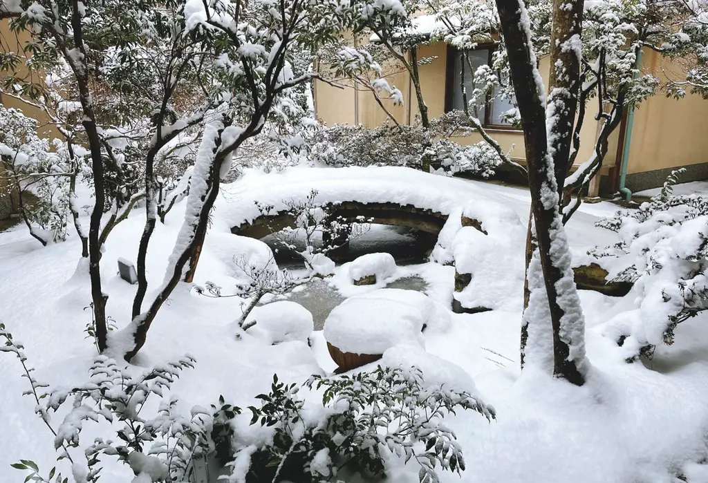 ミシュランが認めた極上の非日常へ。２月限定「雲仙灯りの花ぼうろ」と冬の贅「九絵・ふぐ・長崎牛」に酔いしれて。 画像 7