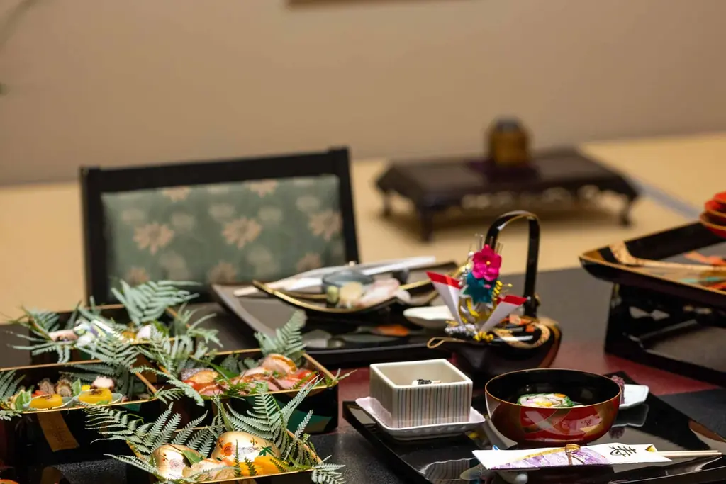 ミシュランが認めた極上の非日常へ。２月限定「雲仙灯りの花ぼうろ」と冬の贅「九絵・ふぐ・長崎牛」に酔いしれて。 画像 9