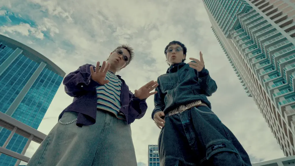 吉本芸人×ラッパーとして活動する注目の若手「DOG FOOD PARTY」“実家は東京が最強”を掲げた新曲「実家東京」を元旦リリース! 画像 2