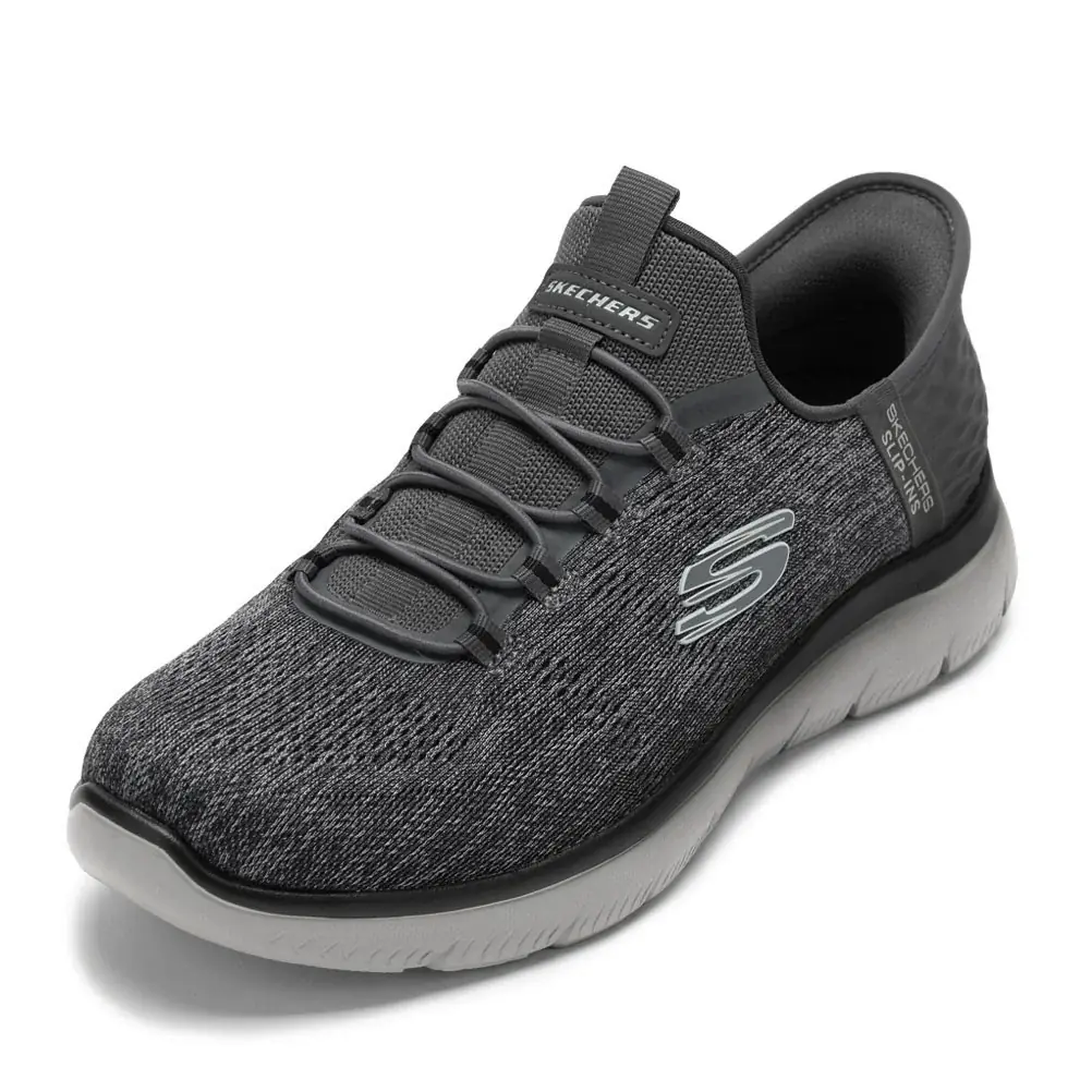 チヨダの初売りは人気ブランドスニーカーが30%OFF！イメージキャラクター・高橋みなみさん＆ハナコさん出演の新春初売りセールTVCMを全国で放映。 画像 10