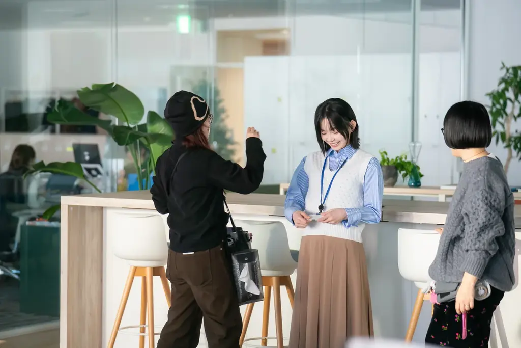 宮﨑優さん出演タクシーCM「出会ったのは、Wantedly」放映開始。会社の“リアル”が伝わるから意欲あふれる若手が集まる 画像 4