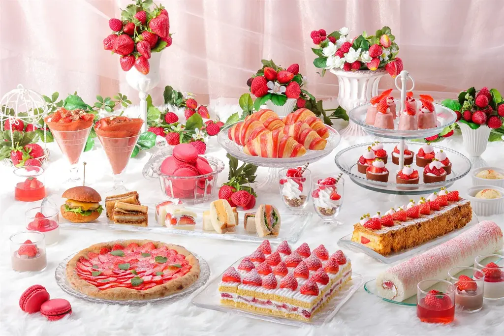 1ピース￥1,500超えの極上ショートケーキもお好きなだけ。いちごづくしのスイーツビュッフェ、本日よりスタート 画像 1