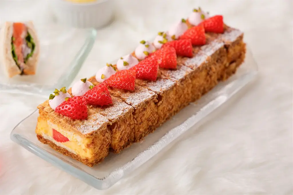 1ピース￥1,500超えの極上ショートケーキもお好きなだけ。いちごづくしのスイーツビュッフェ、本日よりスタート 画像 3