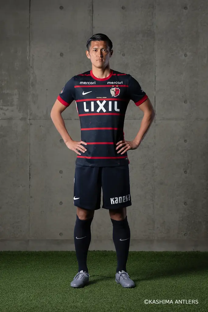 明治安田Ｊ１百年構想リーグ 新ユニフォームデザイン決定ならびにレプリカ（1st半袖）予約受付開始 画像 2