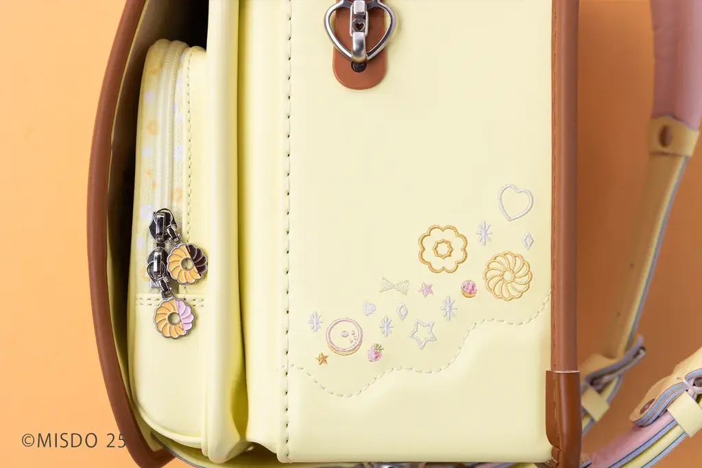 オールドファッションとダブルチョコレートがランドセルに！「ミスタードーナツ×フィットちゃん コラボランドセル」男の子でも、女の子でも、背負いやすいクラシックシリーズが新登場 画像 15