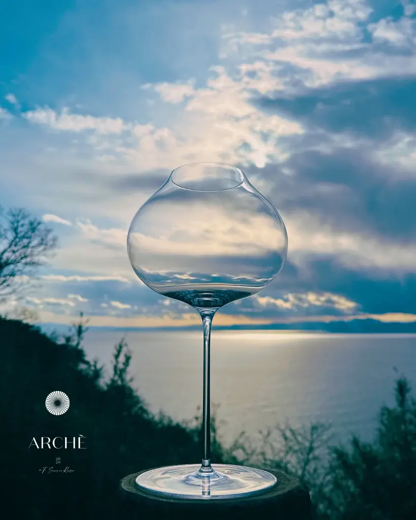 冬のギフトに【ワイングラス購入で吉川麻美厳選イタリアワインプレゼント】イタリア製ワイングラスブランド「アルケグラス」株式会社aiVinoと期間限定コラボレーション。 画像 6