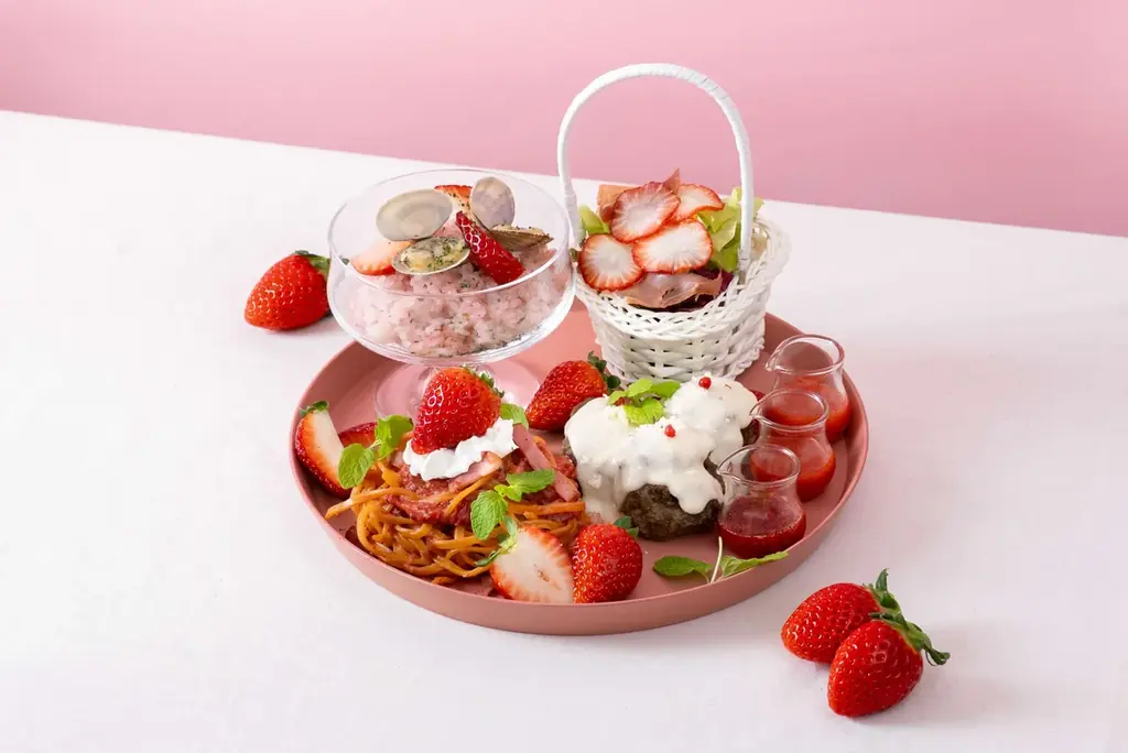 おふろcafe utataneにて、埼玉県産プレミアムいちご「あまりん」をたっぷり使用した洋食メニューやスイーツを期間限定で提供します 画像 2