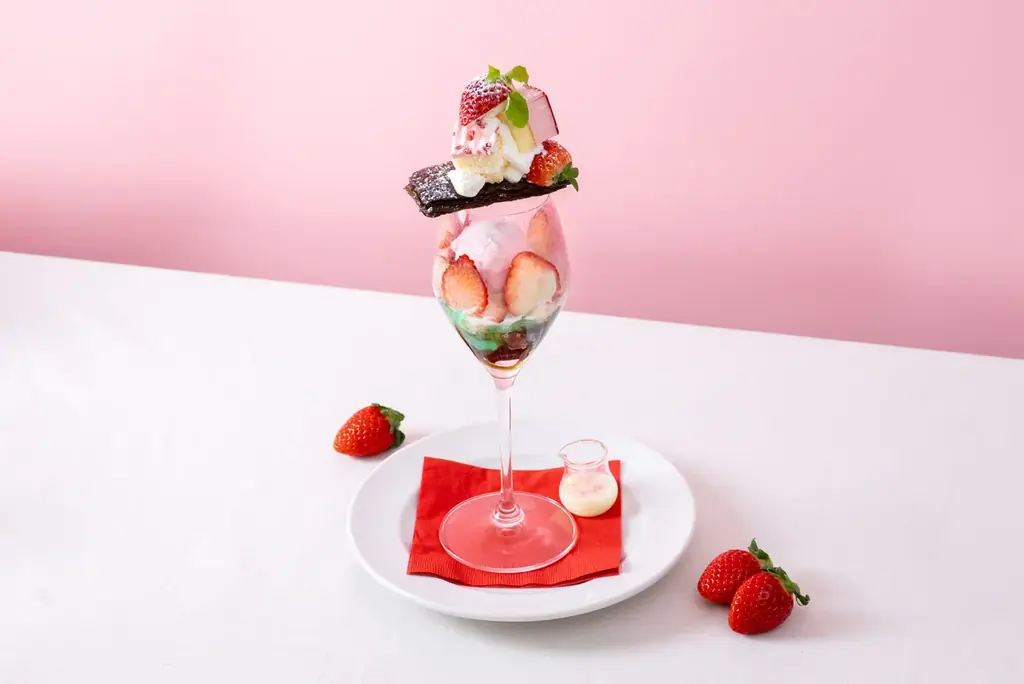 おふろcafe utataneにて、埼玉県産プレミアムいちご「あまりん」をたっぷり使用した洋食メニューやスイーツを期間限定で提供します 画像 4