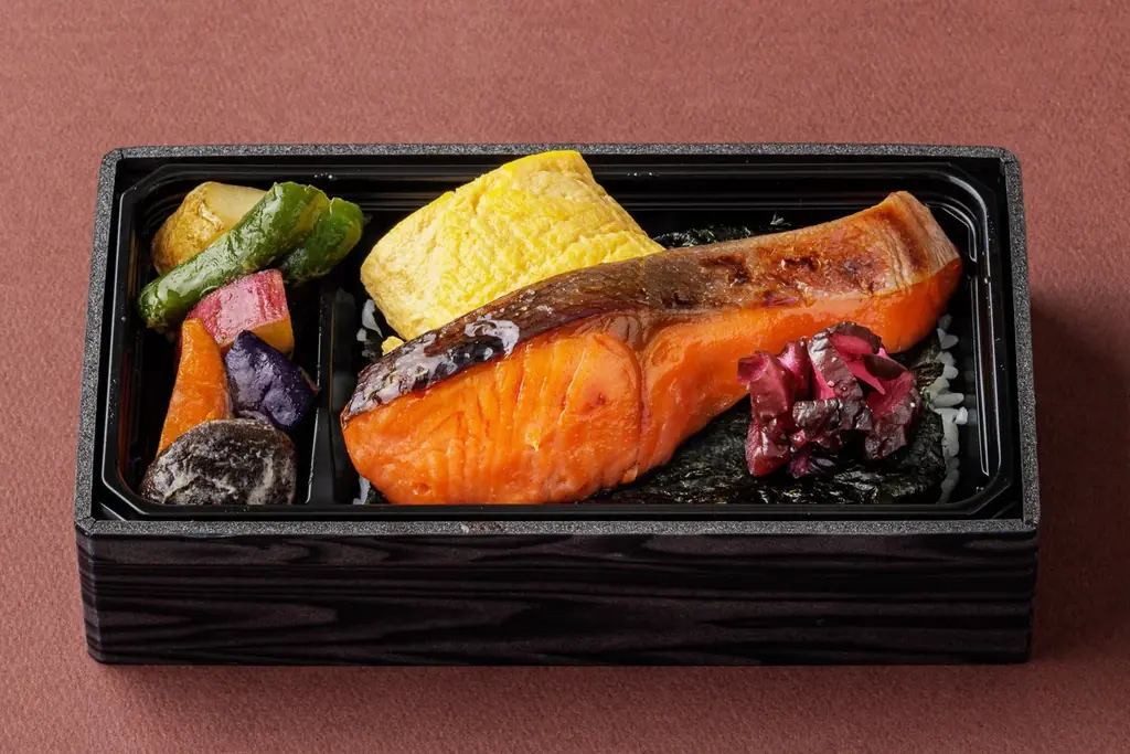 【京都一の傳 京都髙島屋S.C.店がグランドオープン】“究極のさけ弁当”と“西京焼きのさけ寿司“の販売開始 画像 2