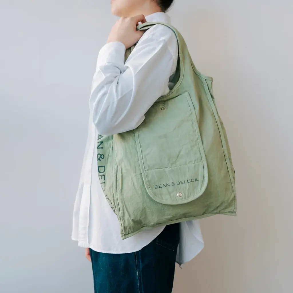 DEAN & DELUCAがBetulaN（ベチュラン）とつくる 葡萄の果皮から生まれた天然染めのショッピングバッグ 画像 5