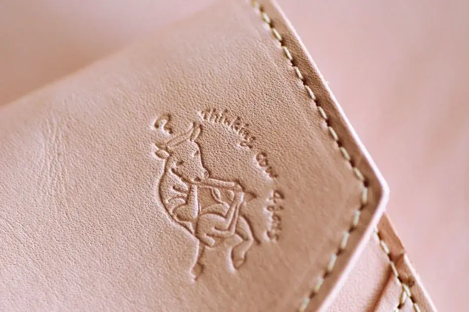 成人の日に贈りたい「親からの優しい圧」。親の小言入り本革キーホルダーがもらえるキャンペーンを開催。 画像 7