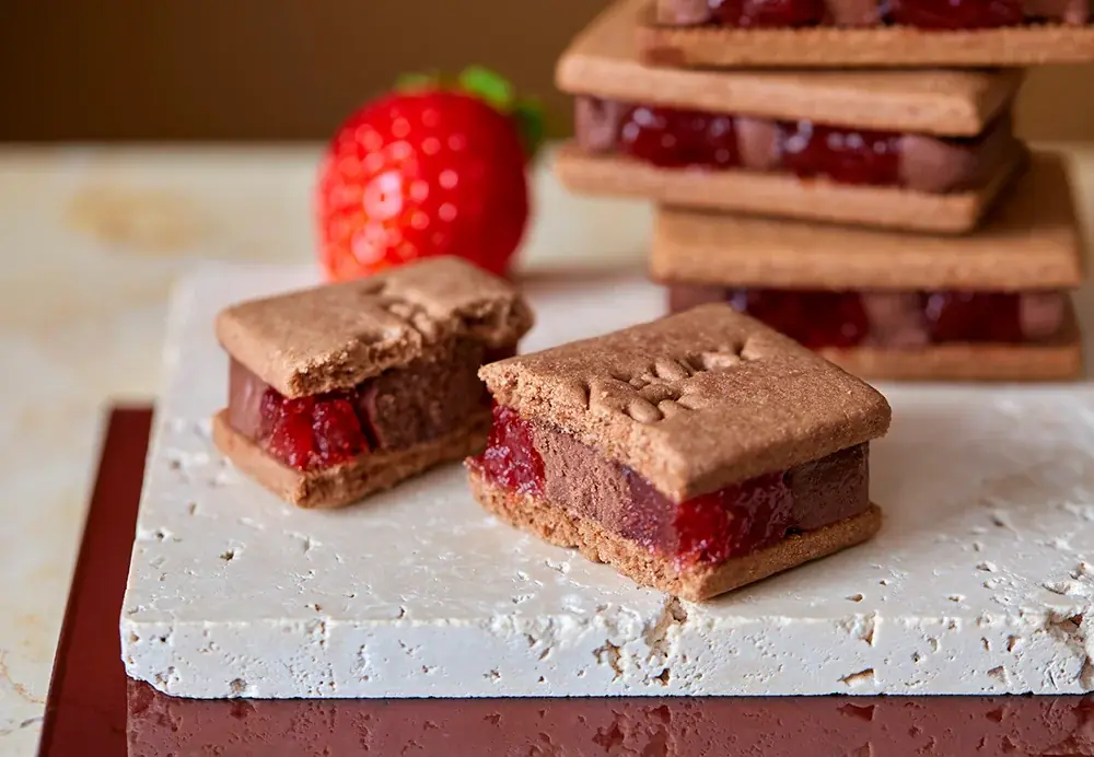 【バレンタインシーズン限定】開ける前から喜ばれる。ときめきが詰まった真っ赤な苺アソート缶が新登場。いちごスイーツ専門店「VERY RUBY CUT」 画像 6