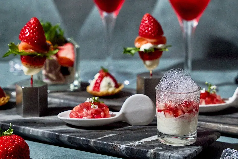 【SHIBUYA STREAM HOTEL】甘酸っぱいフレッシュ苺の食べ比べや多彩なスイーツを贅沢に堪能！春の訪れを告げる苺のアフタヌーンティー　2月1日（日）より開催！ 画像 6