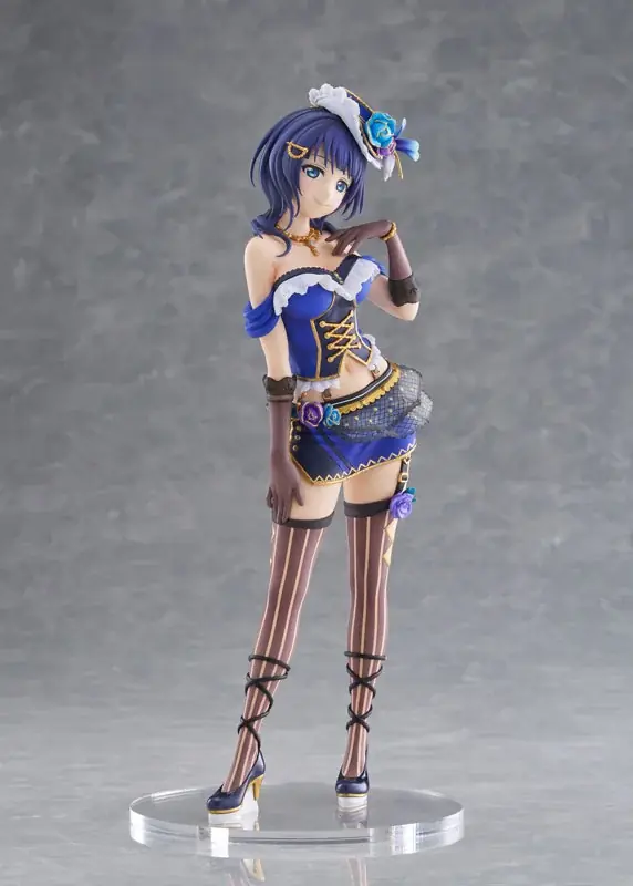 『ラブライブ！虹ヶ咲学園スクールアイドル同好会』より、「朝香果林」をソロ曲「Starlight」の衣装にてフィギュア化。 画像 13