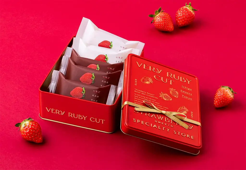 【名古屋タカシマヤ】完売必至のいちごスイーツ専門店「VERY RUBY CUT」。ドバイスタイルの最新作や当店限定アソート缶を連れて〈アムール・デュ・ショコラ〉に登場！ 画像 7