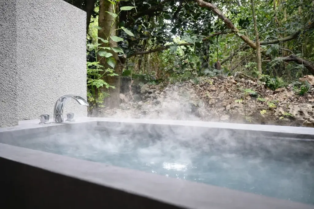 フクギの森と聖域・ワルミに抱かれるリトリートヴィラ〈備瀬縁梵bise-enpu〉第二棟「Nero」2026年1月12日グランドオープン、本日より宿泊予約受付スタート 画像 4