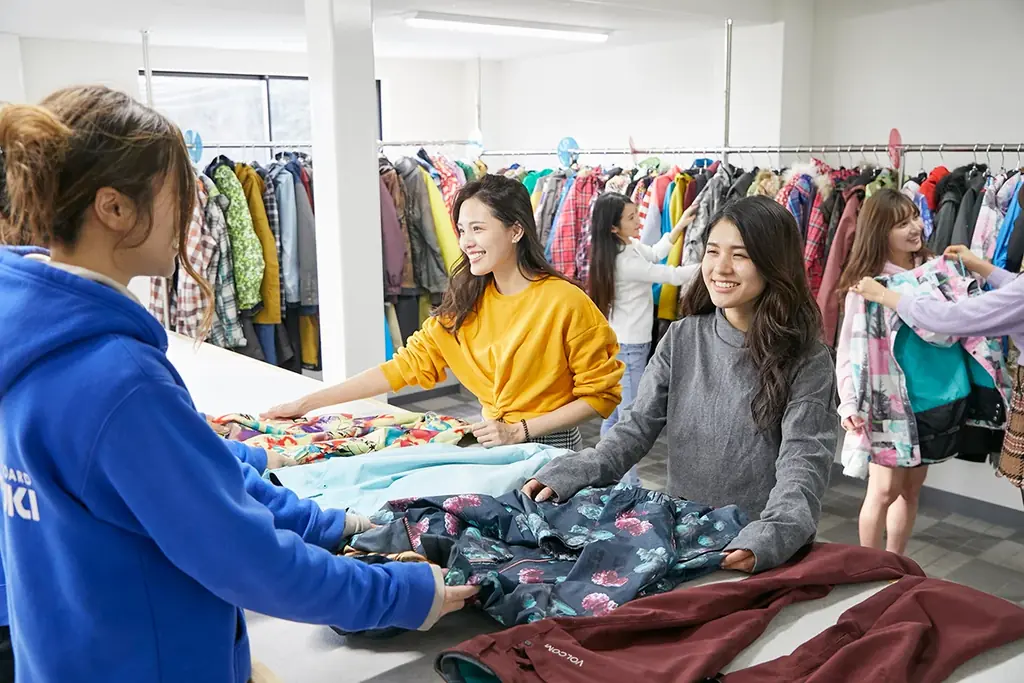 暖冬・少雪でも【スキー場集客が過去最多】！開業５６年目に１２月末までの来場者数「３万１３２８人」を記録！「人工造雪機の雪造り」で秋からゲレンデオープン！関西最大級のスキー場「グランスノー奥伊吹」 画像 13