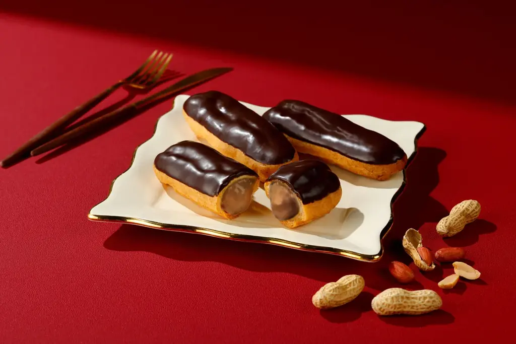 1月14日発売　ドレのバレンタイン限定ピーナッツエクレア