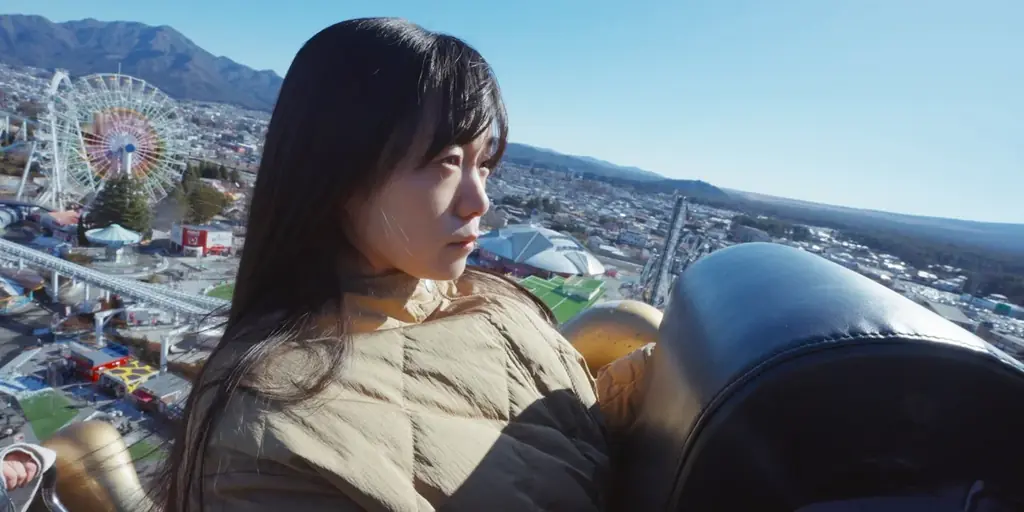 ギークピクチュアズ 配給・宣伝、映画『椰子の高さ』ジェットコースターのように揺れ動く人生を描いた本予告映像を初公開！さらに、出演者の多様な感情を捉えた場面写真を新たに5点解禁 画像 2