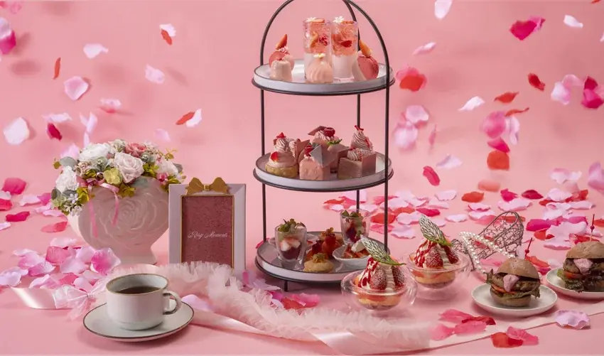 苺の天空アフタヌーンティー