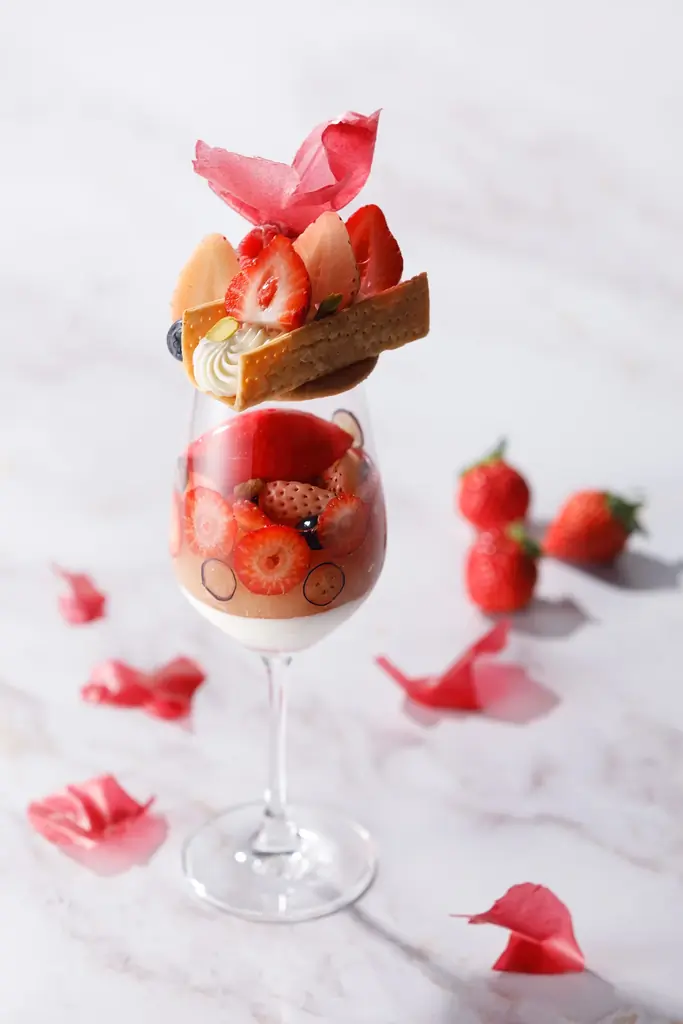 苺のデザートビュッフェ「ストロベリーオブセッション 2026」 画像 1