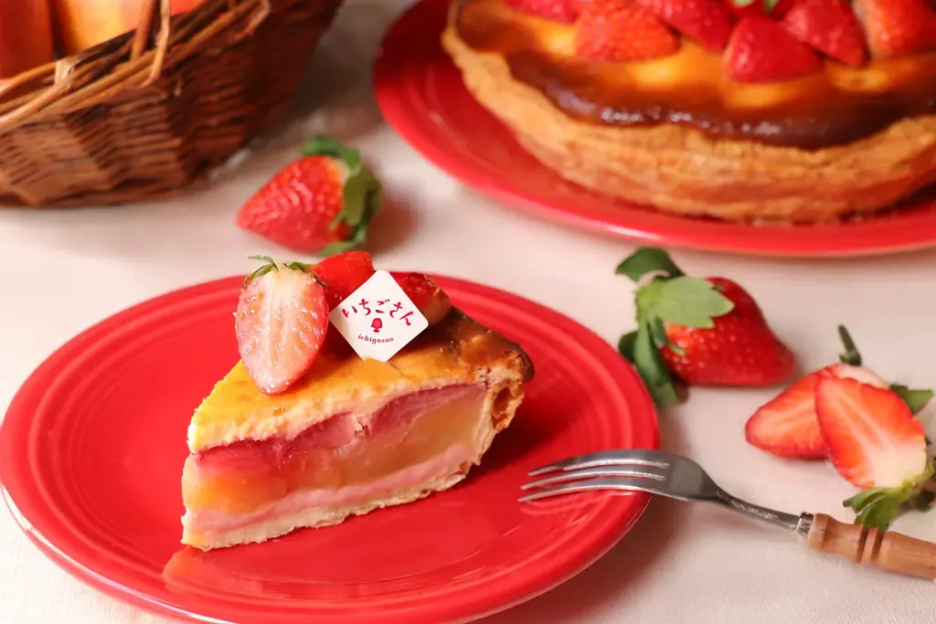 【青山店限定】アップルパイ専門店「グラニースミス」1月15日（いちごの日）より、佐賀県産“いちごさん”を使用した「いちごさんどう2026」限定アップルパイが登場！ 画像 4