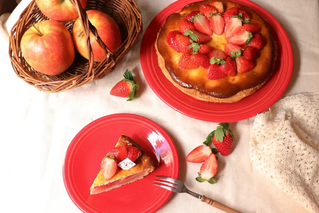 【青山店限定】アップルパイ専門店「グラニースミス」1月15日（いちごの日）より、佐賀県産“いちごさん”を使用した「いちごさんどう2026」限定アップルパイが登場！ 画像 6