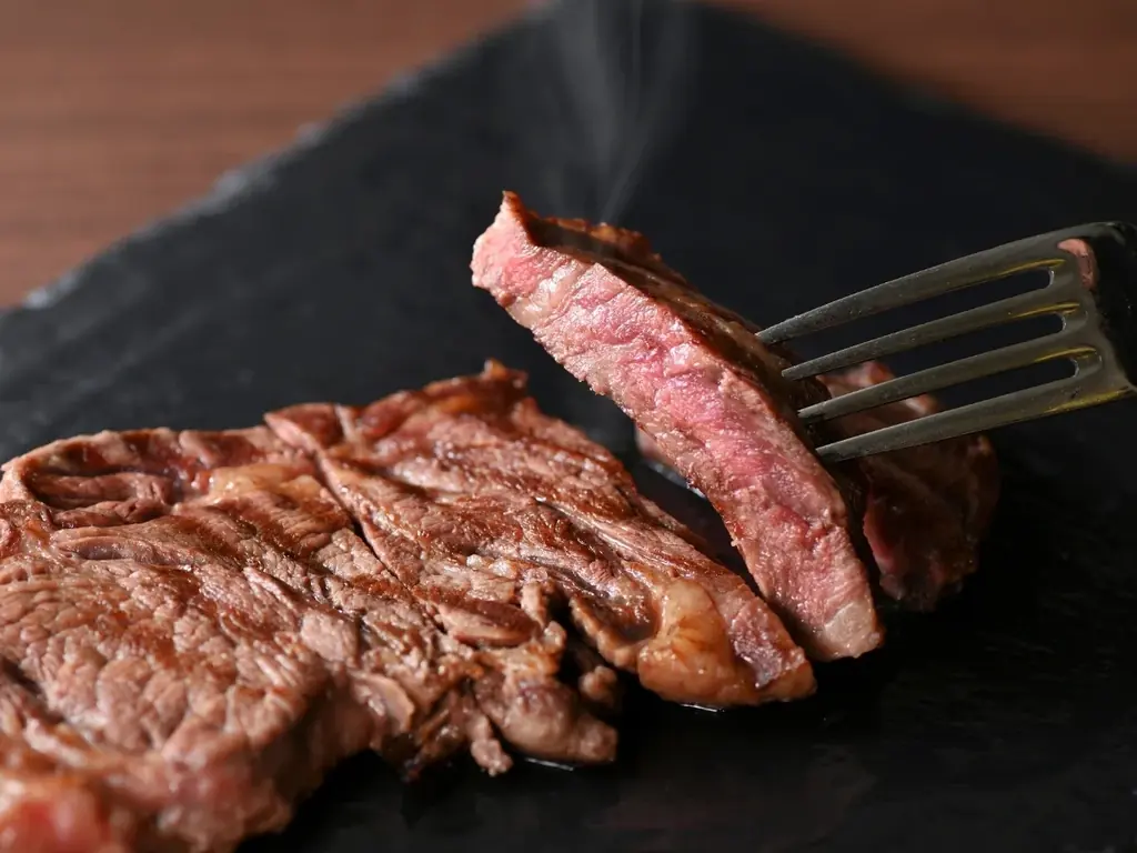 【新春の宴は🎍肉‼寿司‼時間無制限で贅沢三昧♪】1/28迄！充実の食べ放題「ニラックスブッフェ」にて『生帆立』などの上にぎり寿司に加え『ビーフステーキ』などのグリルも堪能できる特別コースをご提供！ 画像 8