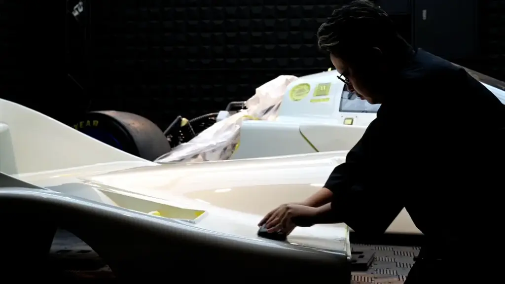 【東京オートサロン2026】KAMIKAZE COLLECTION、世界に2台の伝説的シャーシを持つ「ポルシェ962C」を展示。Madlaneとのコラボレーションで魅せる、究極のディテイリング。 画像 9