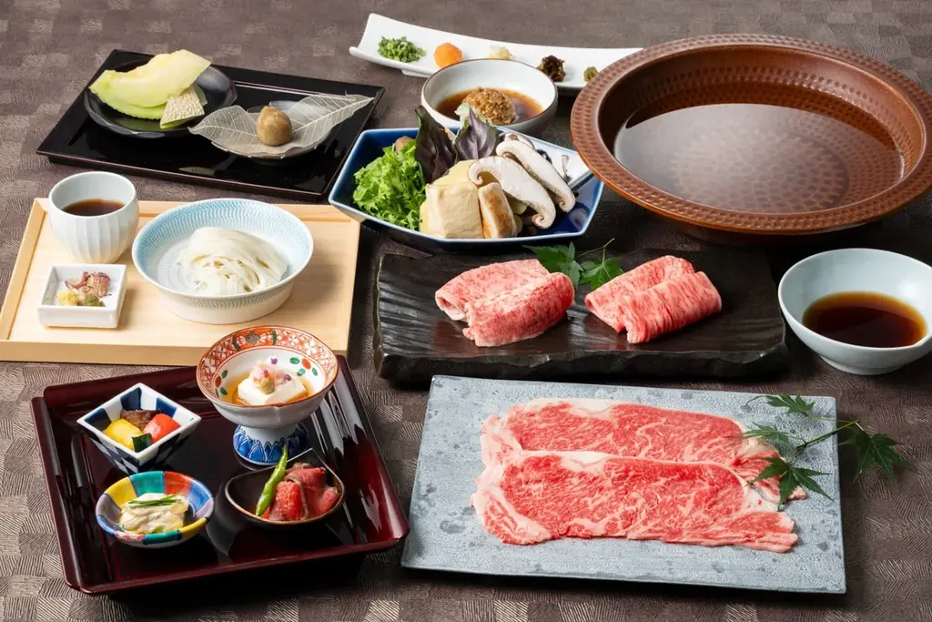 熊本県産あか牛「甲誠牛」と日本三大和牛「神戸牛」の極上の食べ比べコースを期間限定で販売―熊本あか牛しゃぶしゃぶ甲梅 画像 2