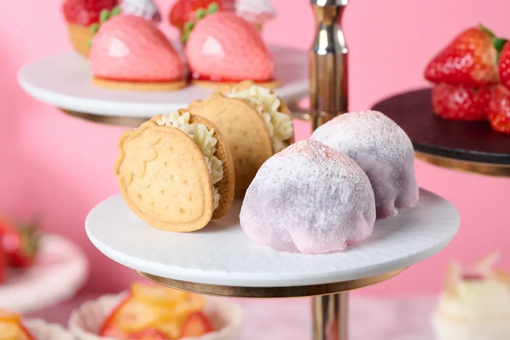 【フルーツのプロが厳選した7品種いちごを食べ比べ】青果の老舗仲卸が手がけるレストラン「DEK」で「ストロベリーアフタヌーンティー」を開催（1/10〜2/1） 画像 3