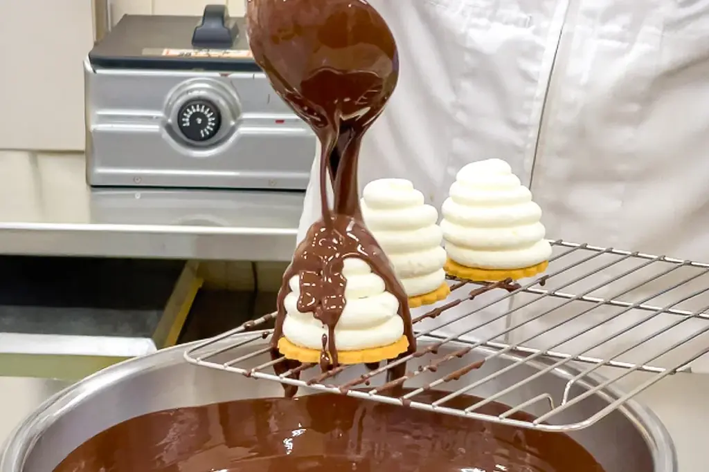 【2日間限定】冬だけのとろけるショートケーキ！特大“3Lサイズ”のとちおとめ使用「苺シャンティー」が今年も登場！ 画像 5