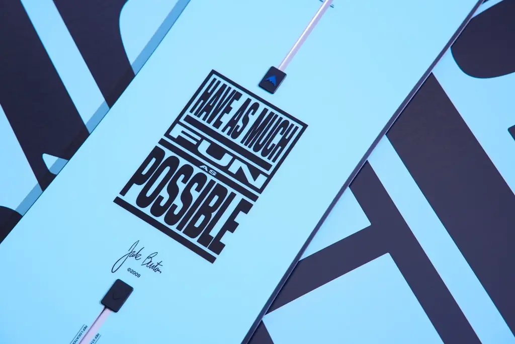 ジェイク・バートンの名言が刻まれた、全てのスノーボーダーに向けた「From Burton to the World」コレクション　2月3日（火）より販売 画像 3