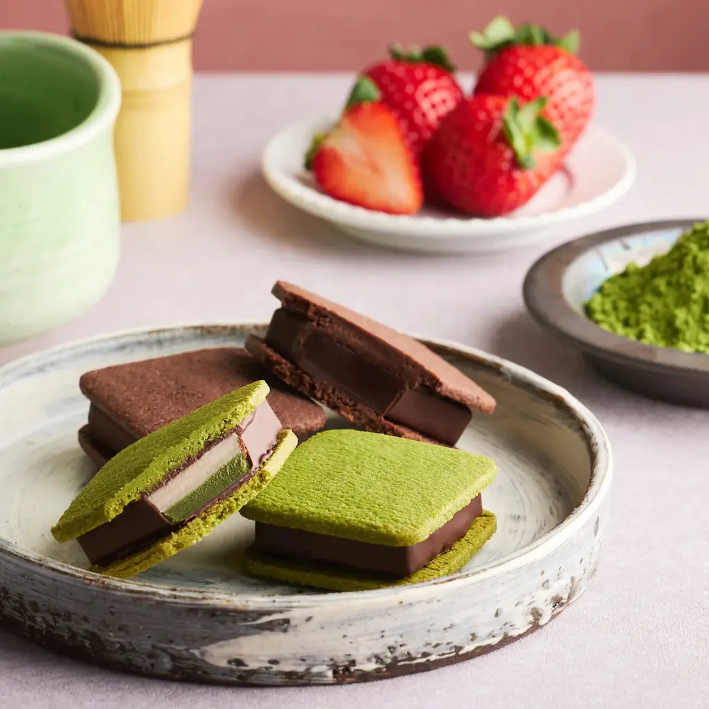 【今年も好評】苺＆抹茶の贅沢な味わい。京都の老舗茶屋・伊藤久右衛門と、横浜発チョコレート専門店VANILLABEANSのコラボレーション「ショーコラ・いちご抹茶コレクション」オンラインにて数量限定販売 画像 2