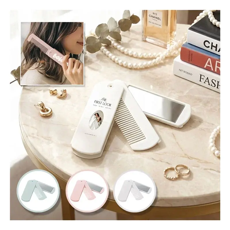 ME-Qから「ミラー付折りたたみコーム」印刷サービスが新登場！1個から両面フルカラーで作成可能（2026/01/08） 画像 1