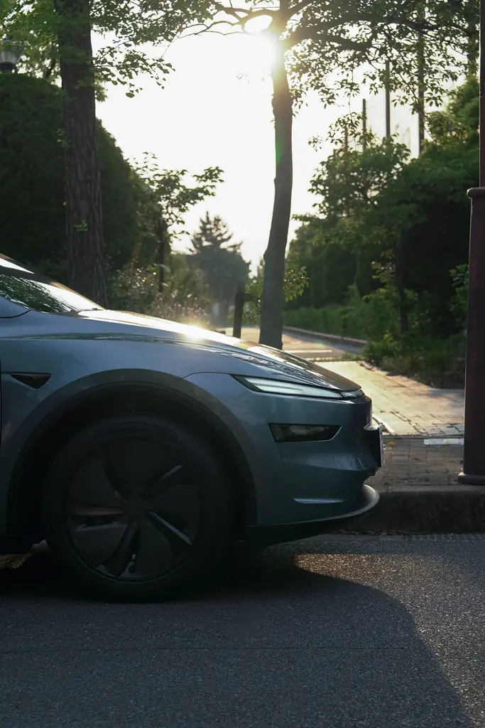 国内初の新設テスラセンターを福岡アイランドシティにオープン 画像 2