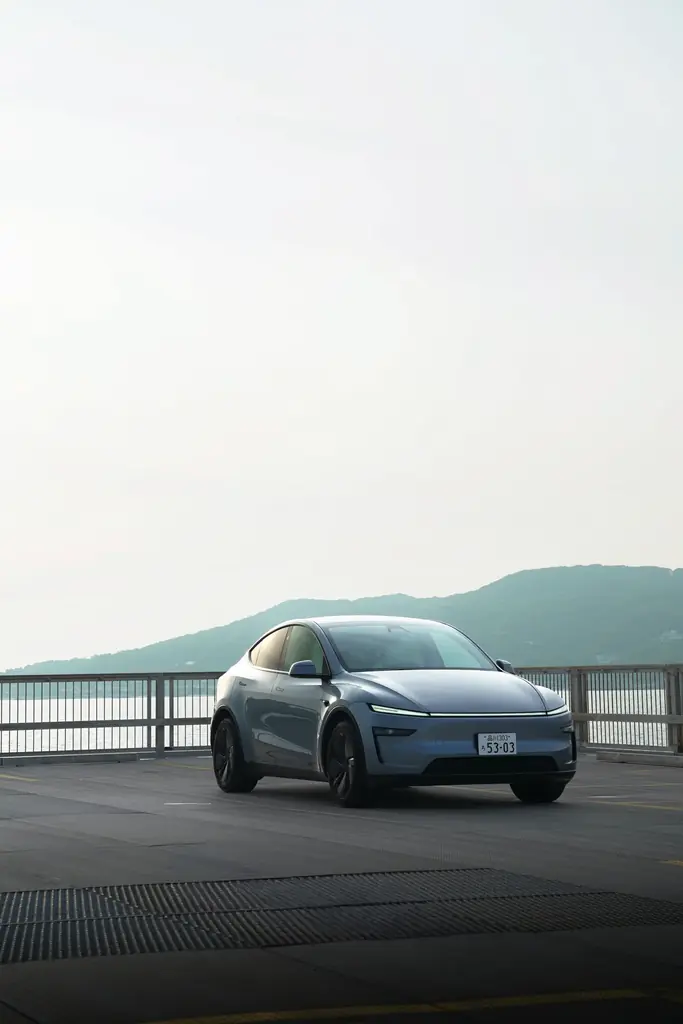 国内初の新設テスラセンターを福岡アイランドシティにオープン 画像 3