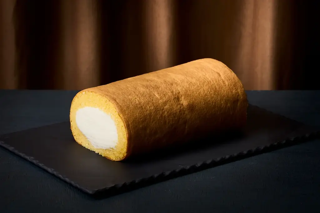 【ウェスティン都ホテル京都】京都の恵みとほのかな塩味が織りなす、極上のくちどけ ホテルパティシエ渾身の「都ロール」新登場 画像 2