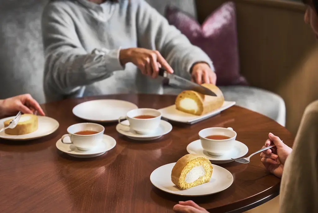 【ウェスティン都ホテル京都】京都の恵みとほのかな塩味が織りなす、極上のくちどけ ホテルパティシエ渾身の「都ロール」新登場 画像 3