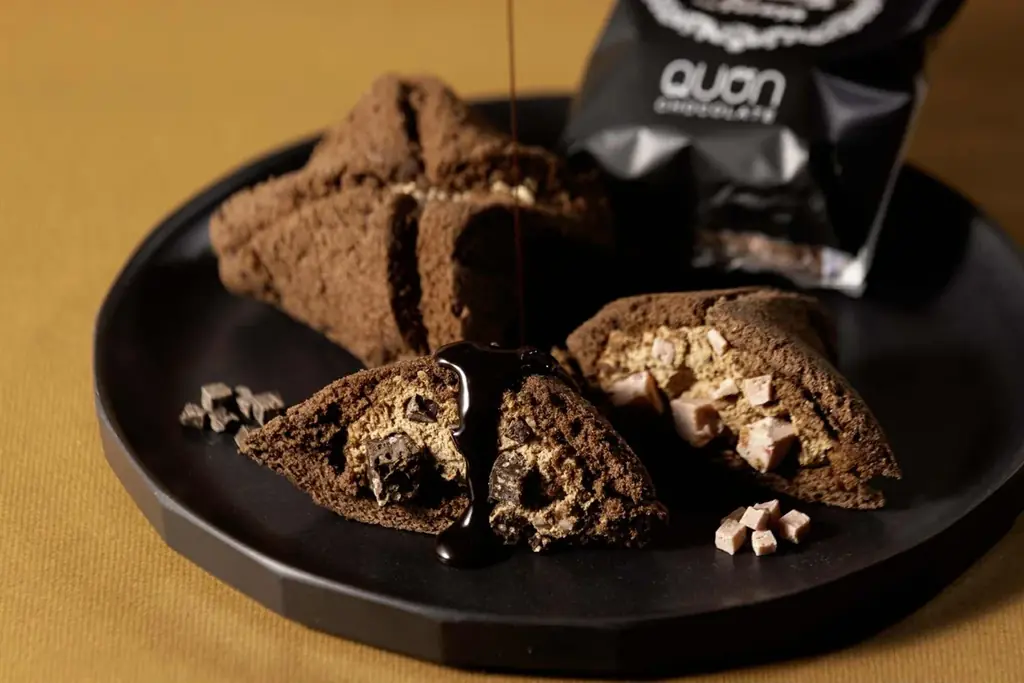 【ボンとらや×QUONチョコレート　プレミアムコラボピレーネ】いよいよ発売！＊コラボピレーネ3種＋禁断のオリジナルチョコレートソース付き！JR名古屋タカシマヤ「アムールデュショコラ」で1月16日から！ 画像 3