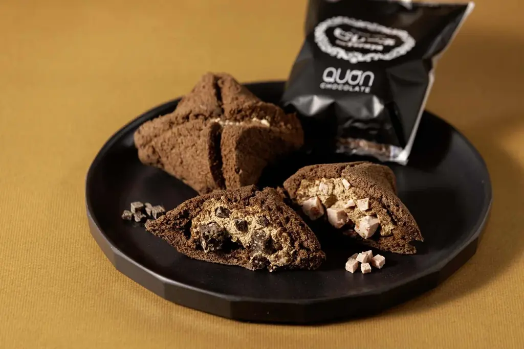 【ボンとらや×QUONチョコレート　プレミアムコラボピレーネ】いよいよ発売！＊コラボピレーネ3種＋禁断のオリジナルチョコレートソース付き！JR名古屋タカシマヤ「アムールデュショコラ」で1月16日から！ 画像 5