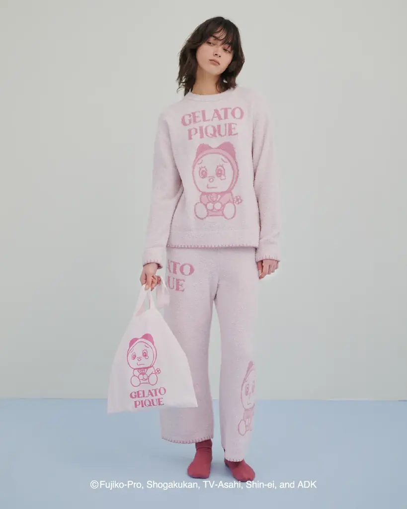 【ドラえもん meets GELATO PIQUE】喜怒哀楽あふれるドラえもんとドラミの表情をオリジナルアートで描く、身に纏うだけで思わず笑顔になるようなコレクションをお届け【1月16日発売】 画像 22